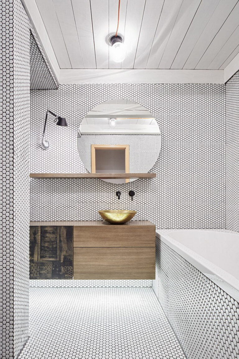 CARRELAGES MURAUX - FAIENCES_SALLEDEBAIN37_01